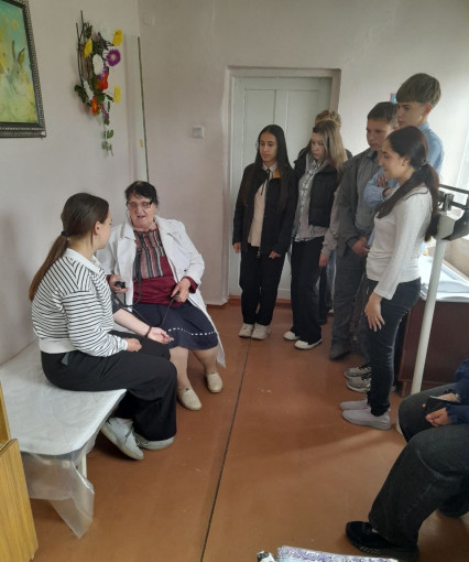 Специалисты ГБУЗ «СЦГМБ» провели профориентационную встречу с учащимися ГБОУ «Медвежанской СШ». Специалисты ГБУЗ «СЦГМБ» провели профориентационную встречу с учащимися ГБОУ «Медвежанской СШ».